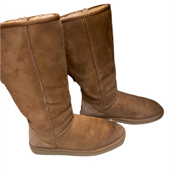 UGG CLASSIC TALL BOOTS - Picture 3 of 7